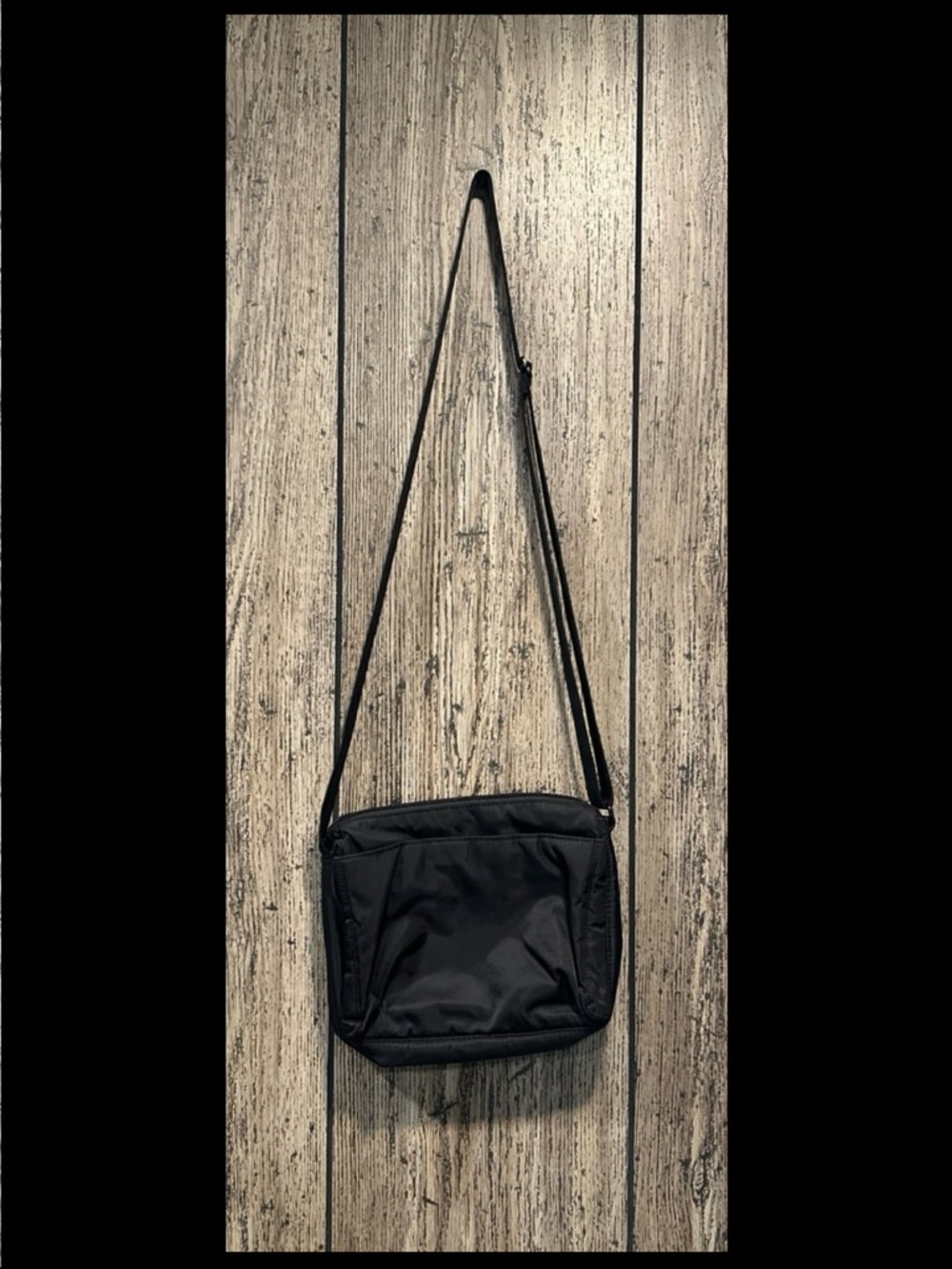 Hedgren Eye RFID Nylon Shoulder Bag - Picture 3 of 7